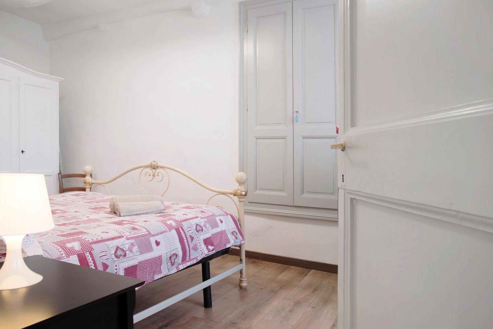 La Vecchia Torre Appartement Porto Valtravaglia Buitenkant foto