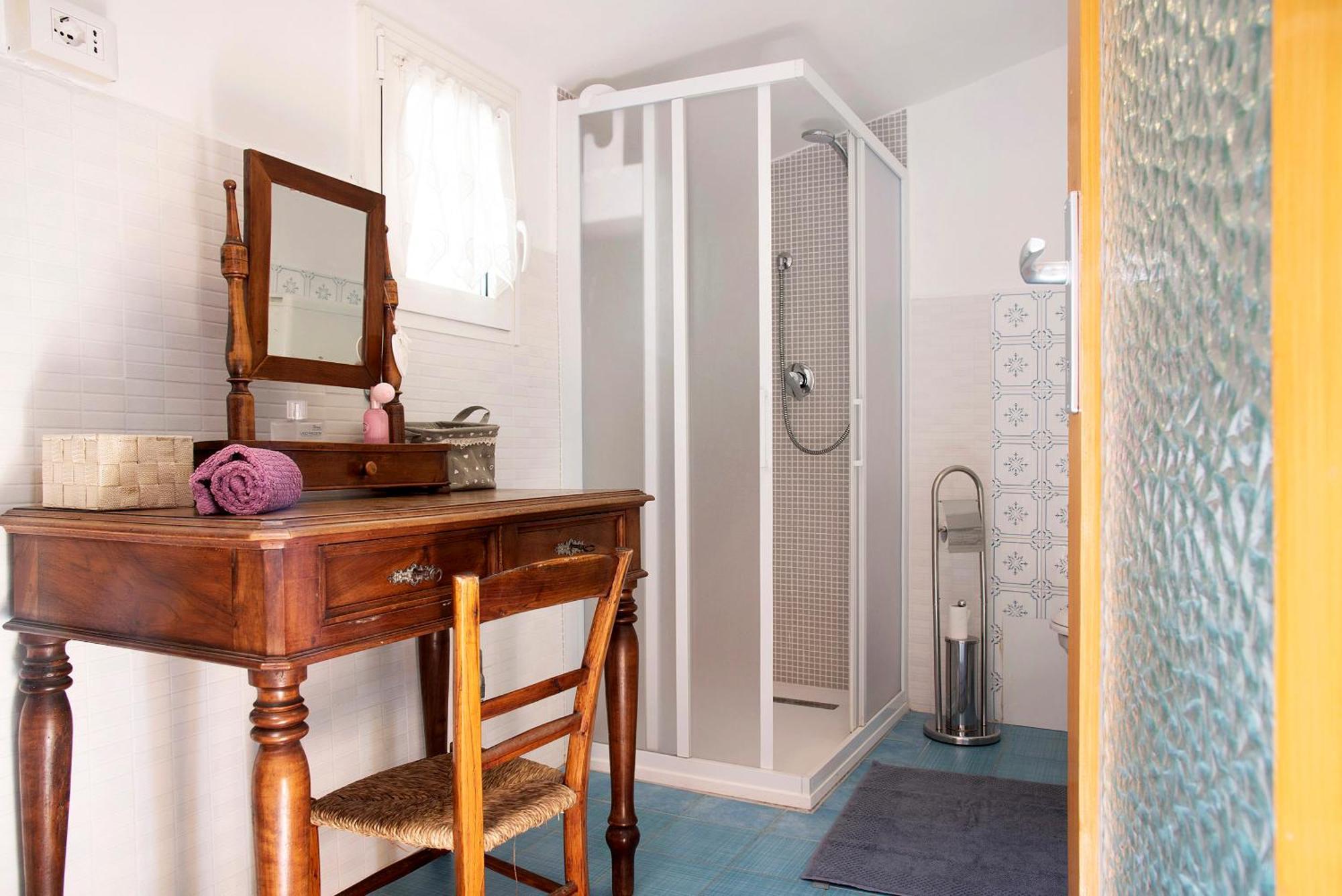La Vecchia Torre Appartement Porto Valtravaglia Buitenkant foto