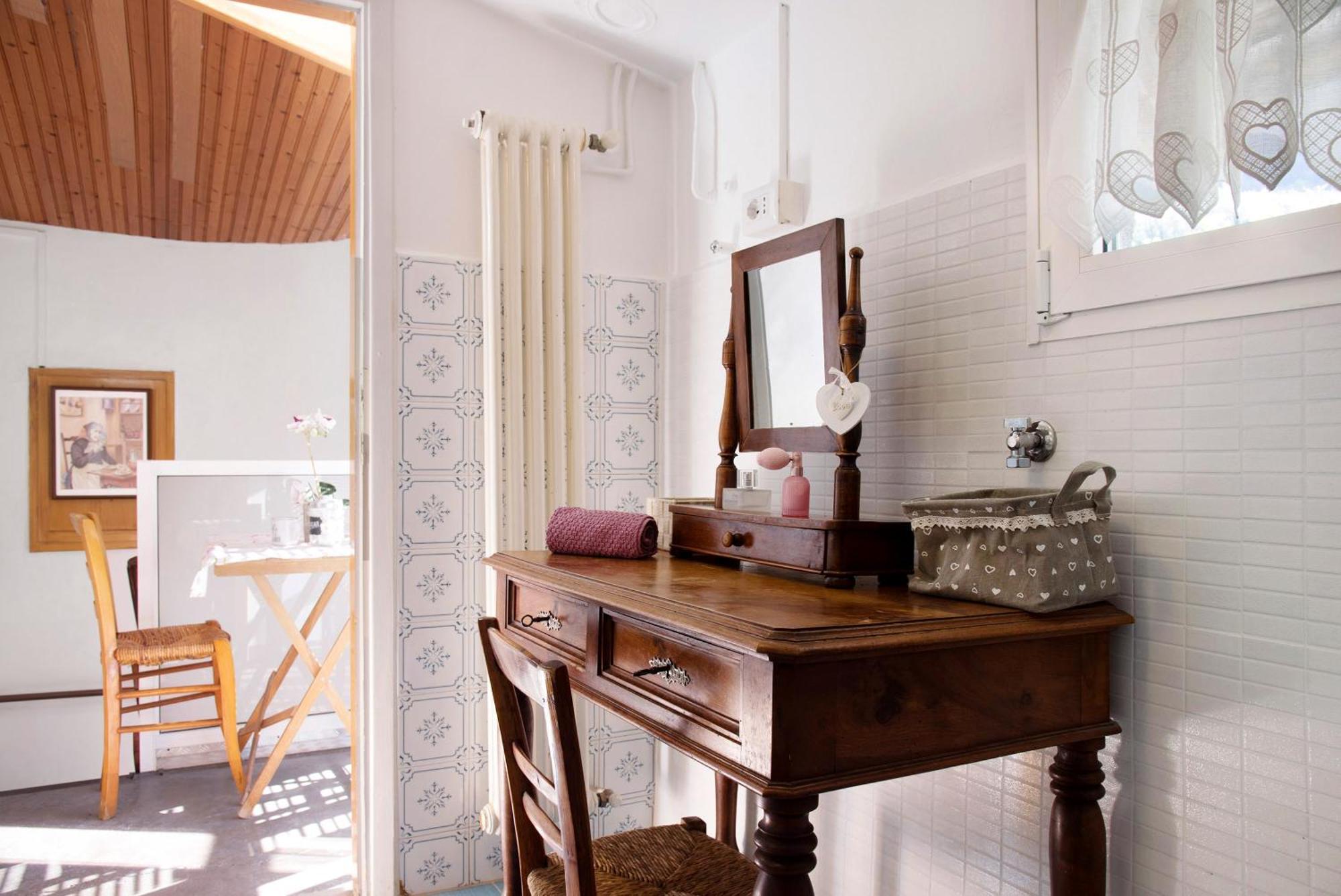 La Vecchia Torre Appartement Porto Valtravaglia Buitenkant foto